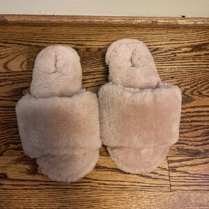 Cozy Faux Fur Slippers in Beige